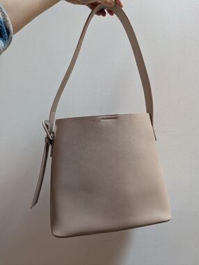Beige Bag Tote